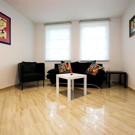 Reihenhaus Tulpe In Lohmen Garden