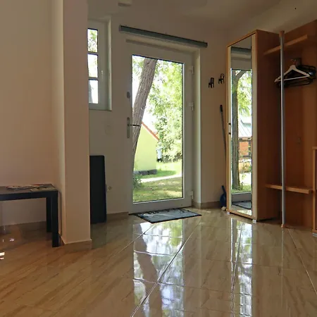 Reihenhaus Tulpe In Lohmen بيت للعطل Garden