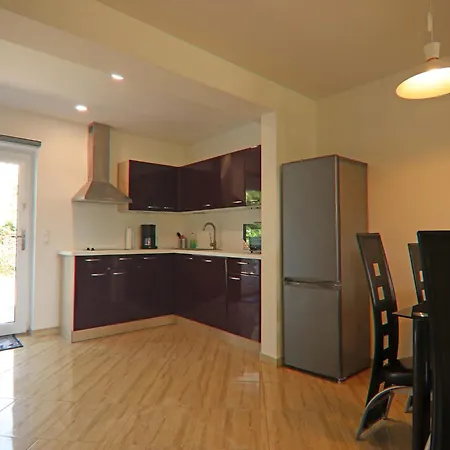 Reihenhaus Tulpe In Lohmen بيت للعطل *